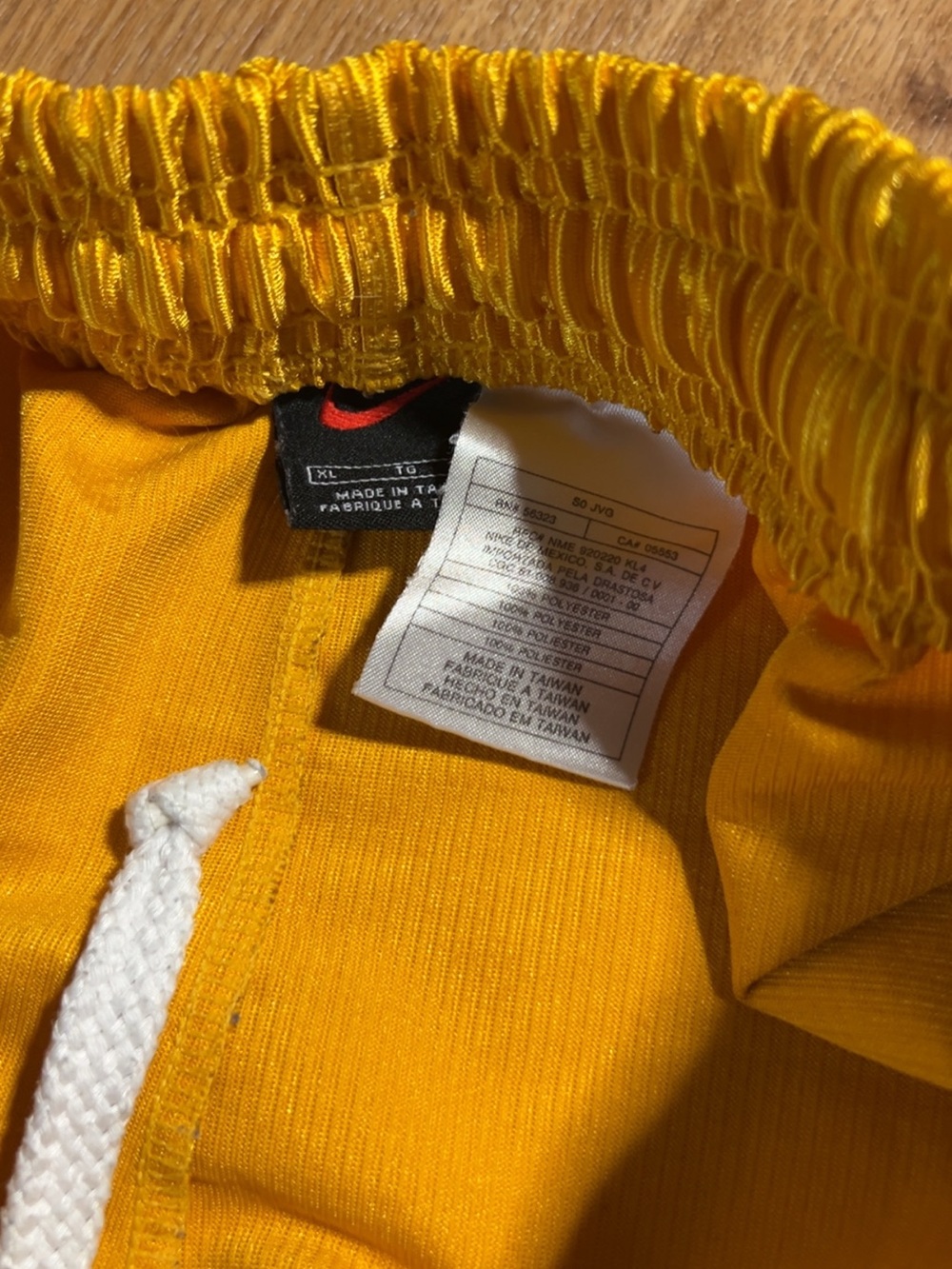 Rare Nike Basketball Shorts - Picture 4 of 5